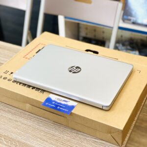 Laptop HP 14s cr2010tx
